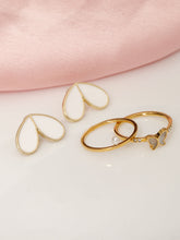 Dainty Gleam Set