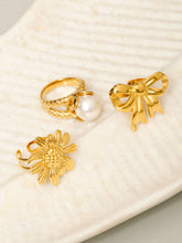 Imperial Gleam Rings