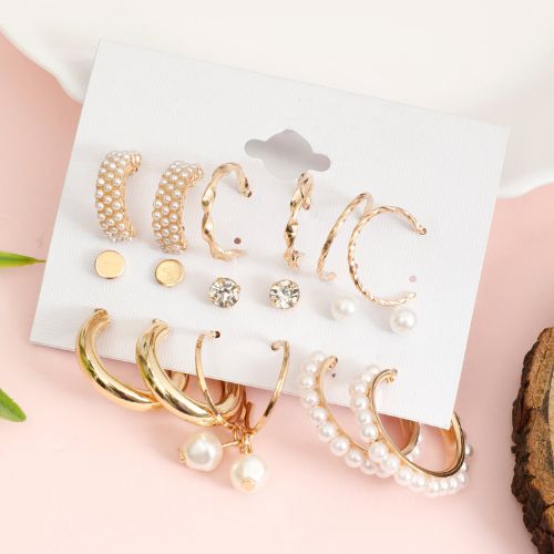 The Story Behind Gurliess: Jewelry That Means More