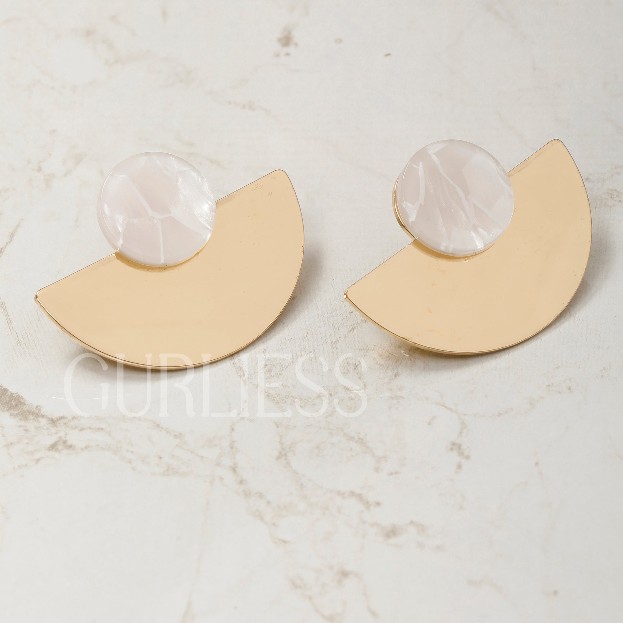 Neo Pearl Earrings