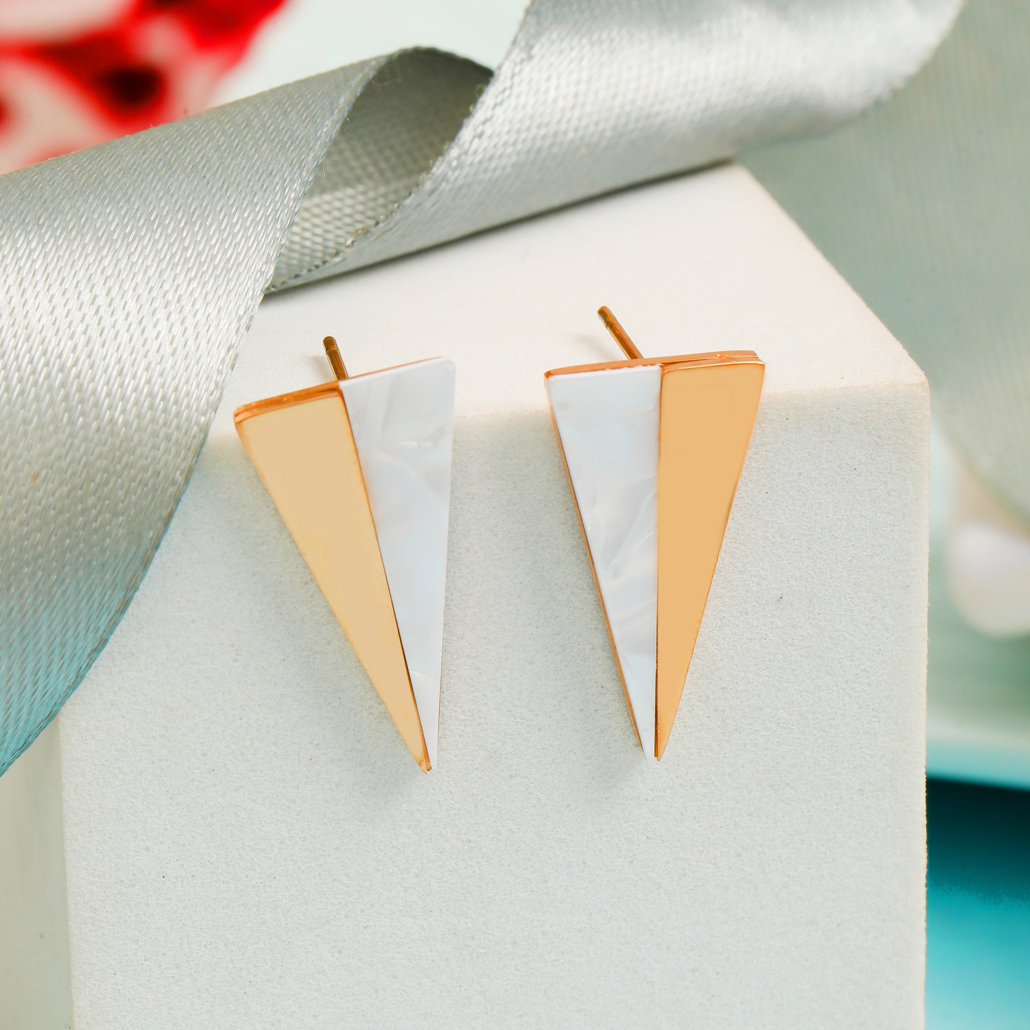 Beauty Pyramid Rose Gold Earrings