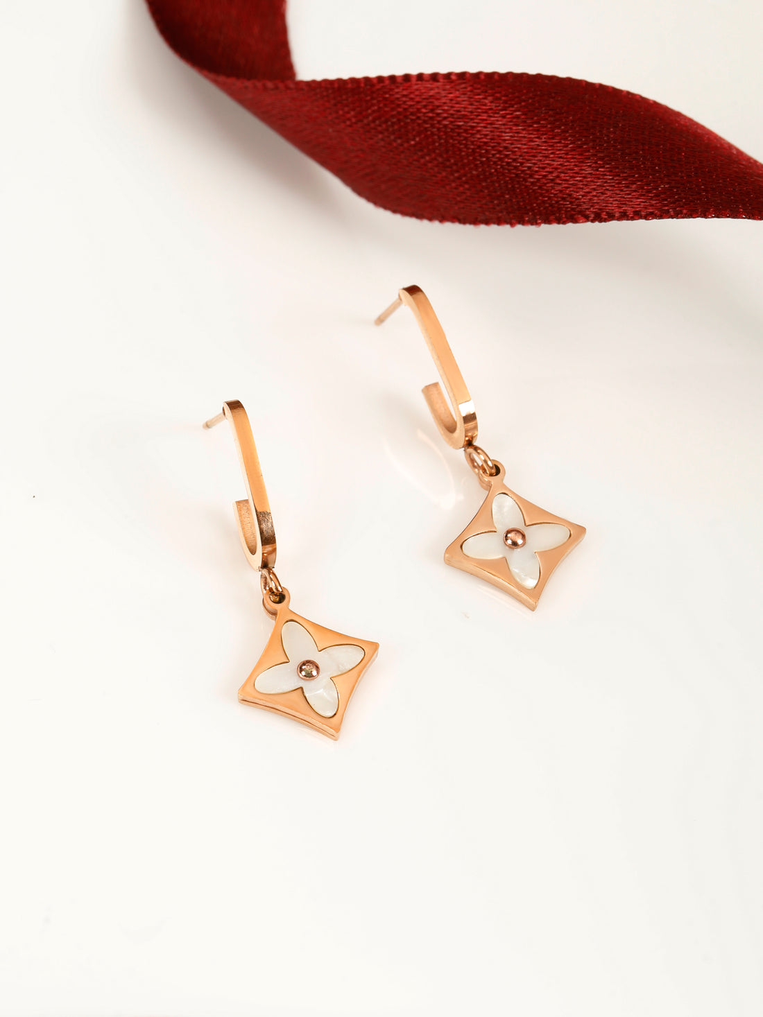 Averly Diamond Shape Rose Gold Earrings