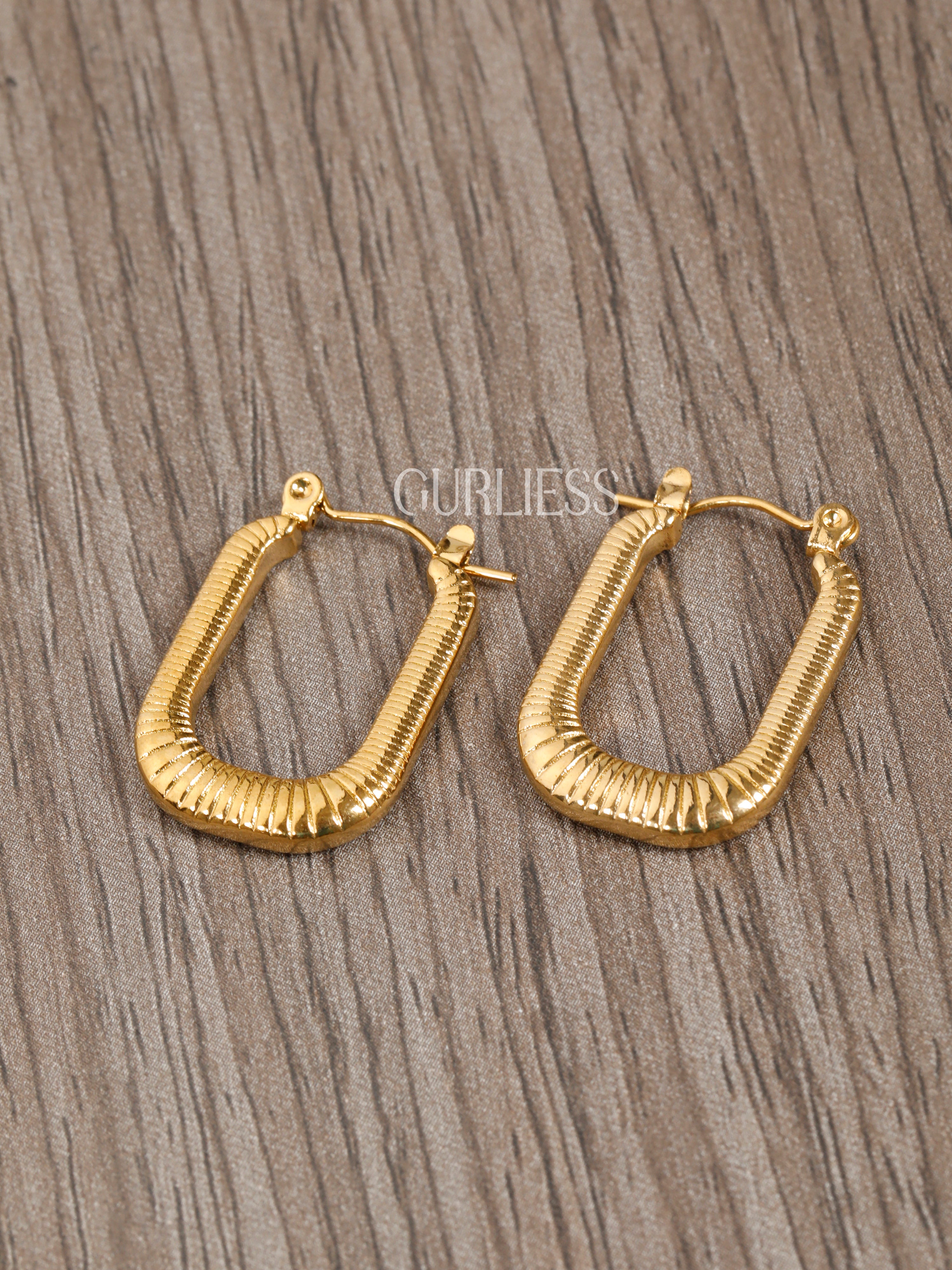 Gold Glitter Glow Earrings