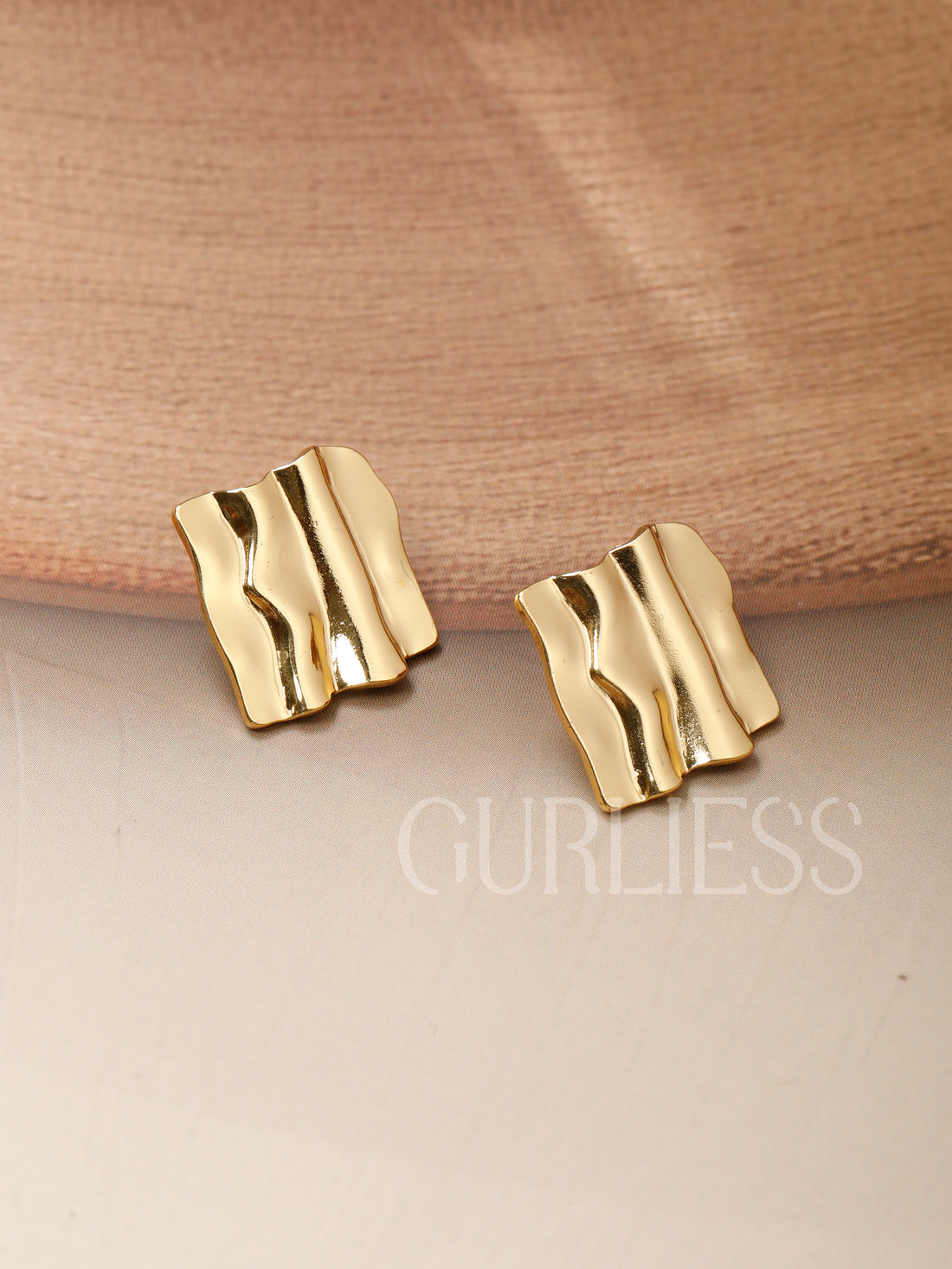 Willow Gold Petals Earrings