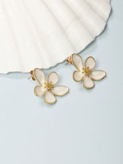 White Daisy Earrings
