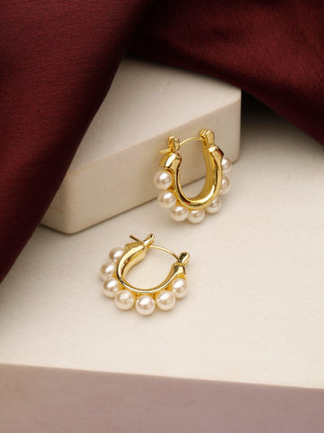 Radiant pearl hoops