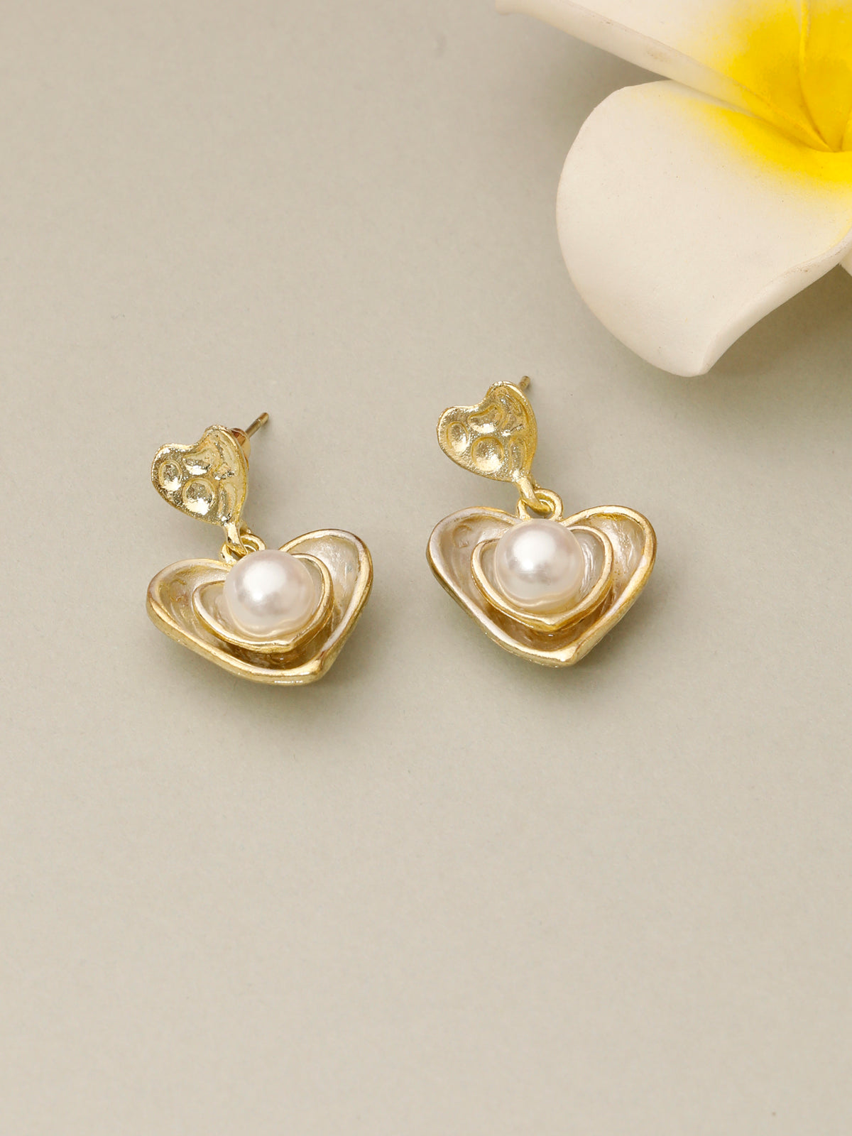 Mother of Pearl Heart Gold Earrings