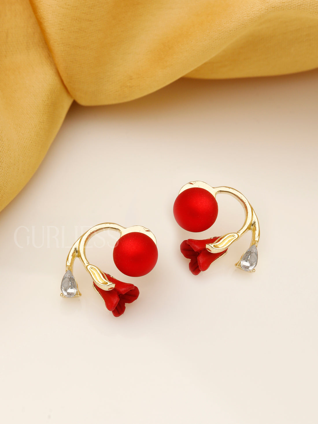 Tulip stud earrings