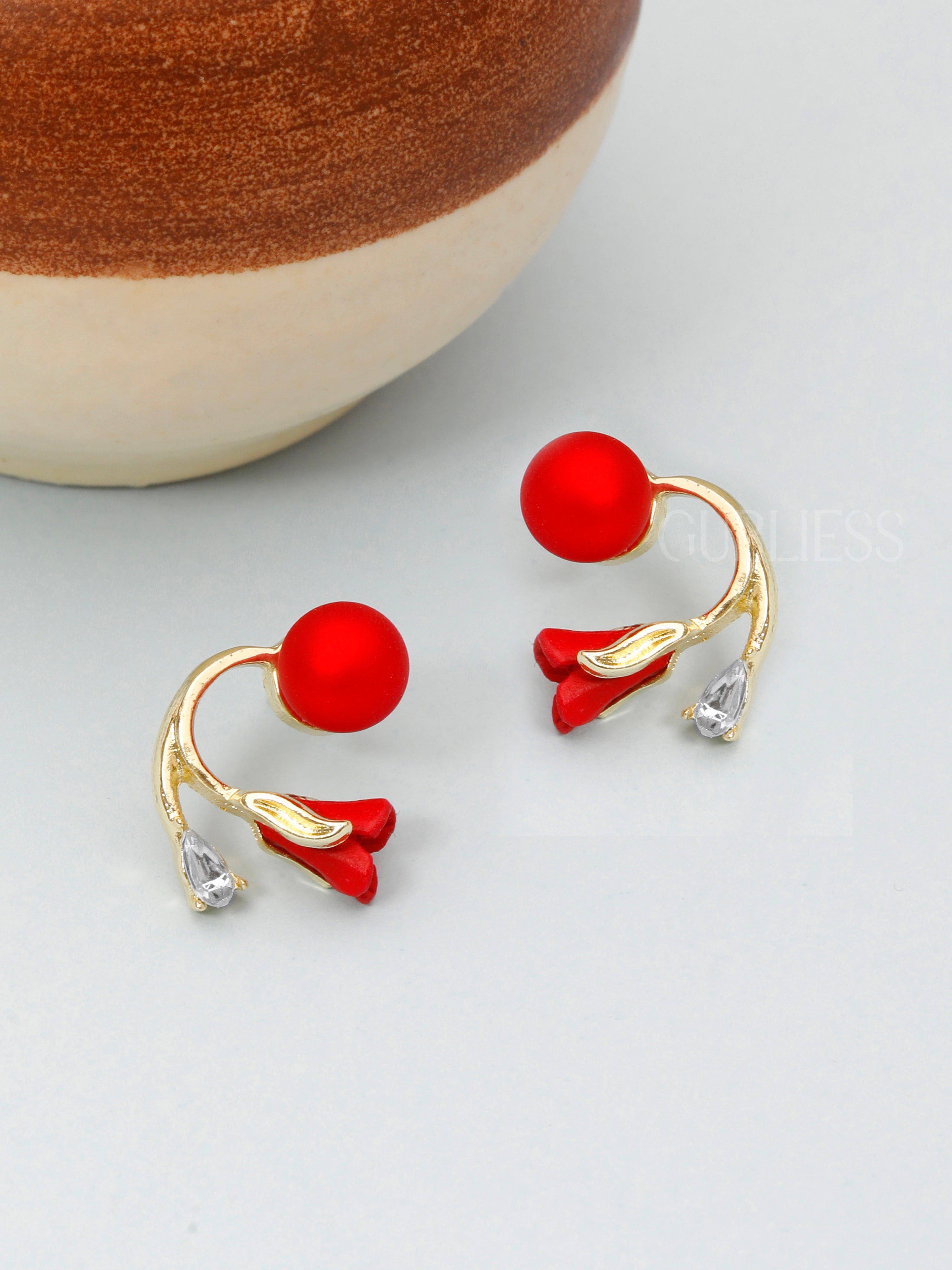 Tulip stud earrings