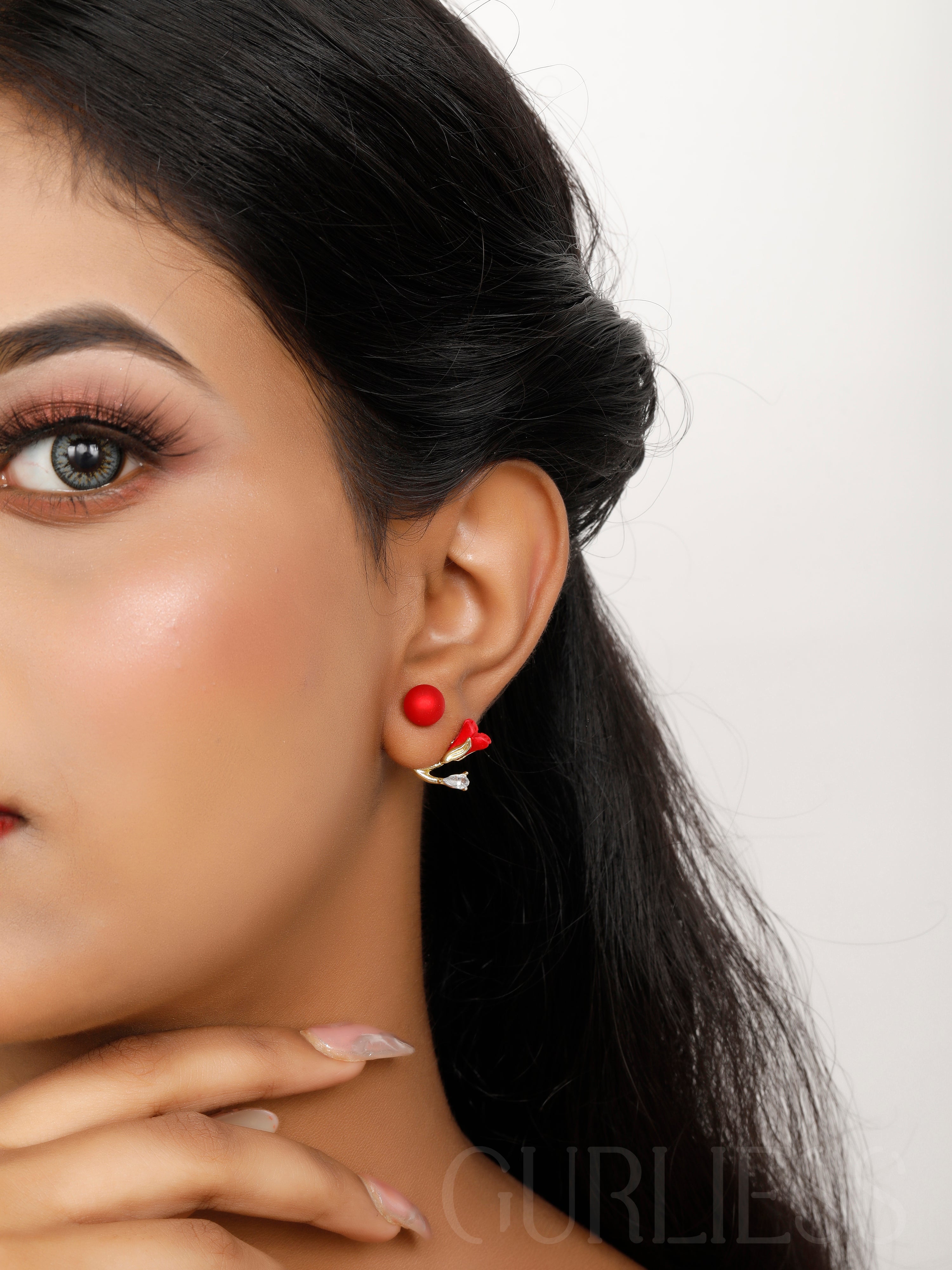 Tulip stud earrings