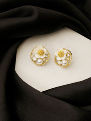 Gold daisies
