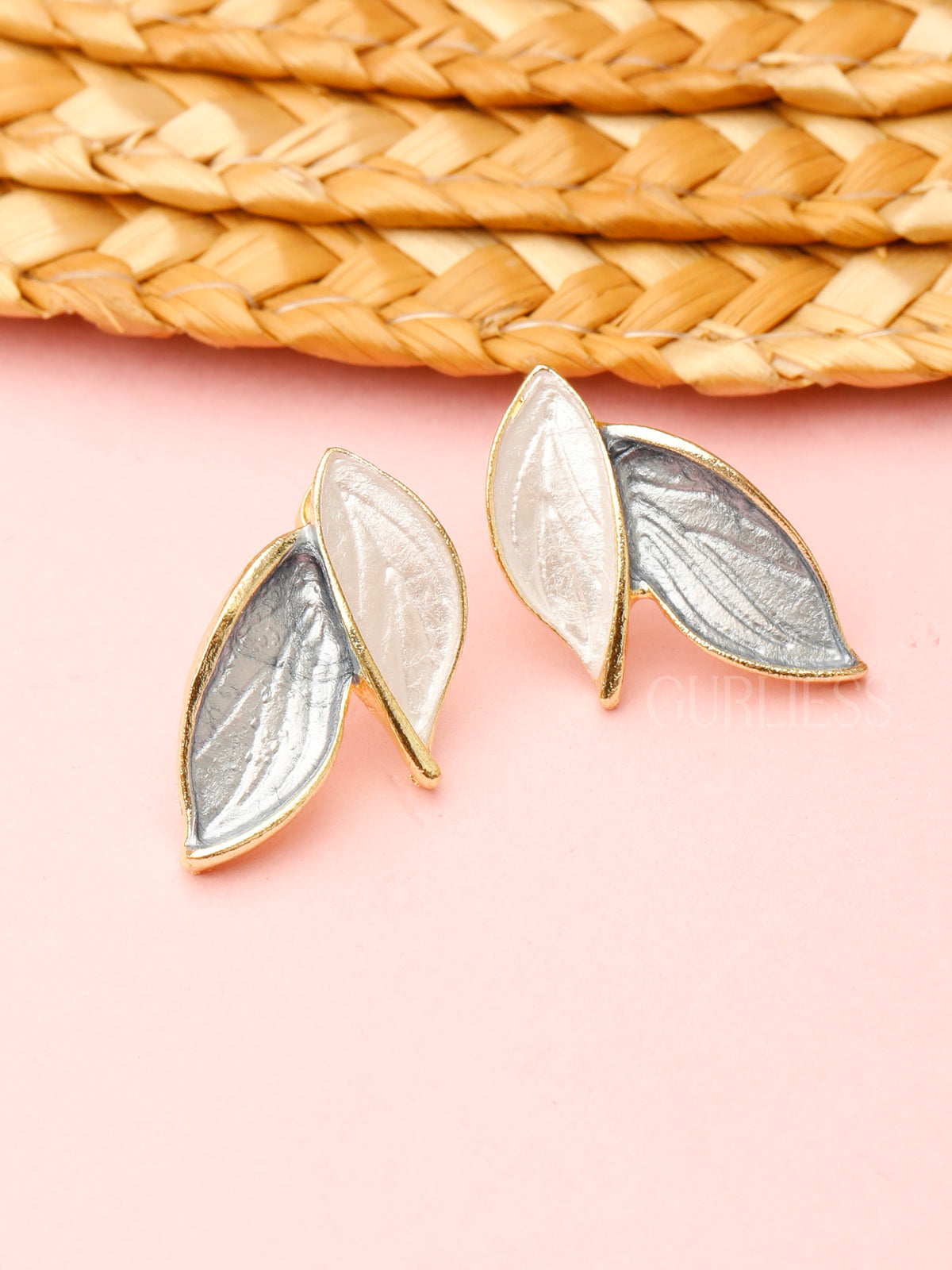 Duet leaf studs