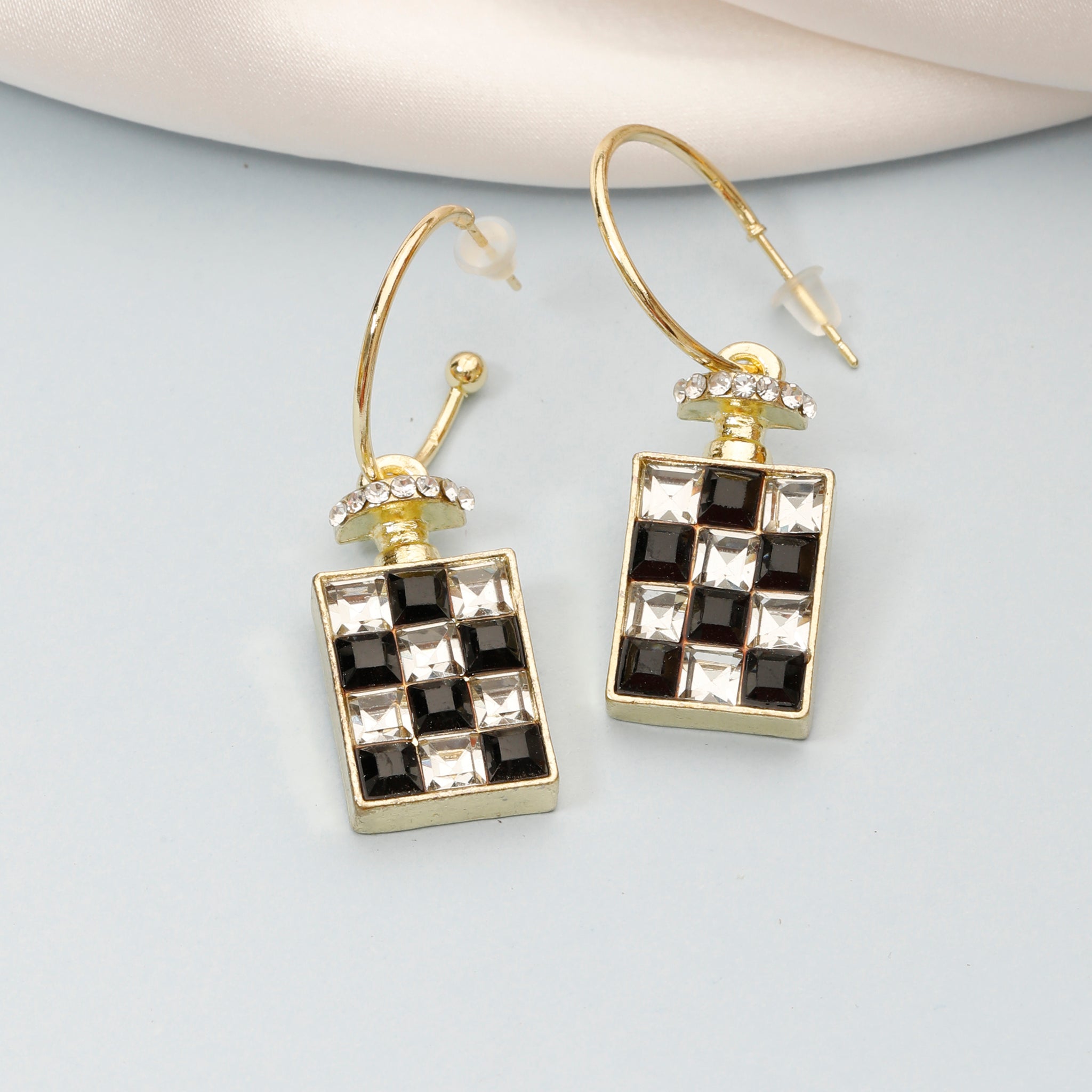 Diamond Check Black Earrings