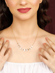 Gazing Gold Necklace