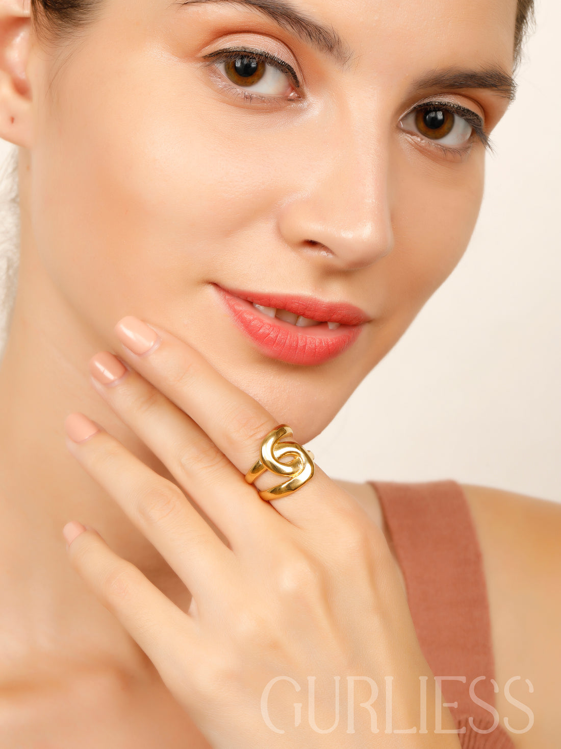 Swerling Beauty Gold Rings