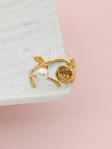 Floral Fantasy Gold Rings