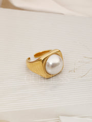 Pearl Glow Gold Rings
